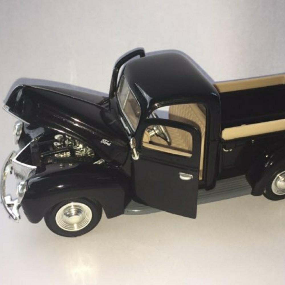 Sacle 1:24 ford